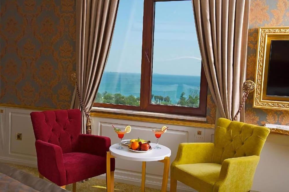 Hotel Emirhan Palace Istanbul Exterior photo